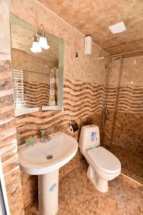 Gayane Hotel Алаверди Екстериор снимка